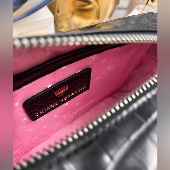 🆕 CHIARA FERRAGNI 🧿 NWT Eyelike-Motif Borsa Crossbody Bag - Black 🧿 - Picture 10 of 14